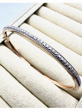Ross Simons Gold Plated Sterling Silver
Diamond Hinged Bangle Bracelet